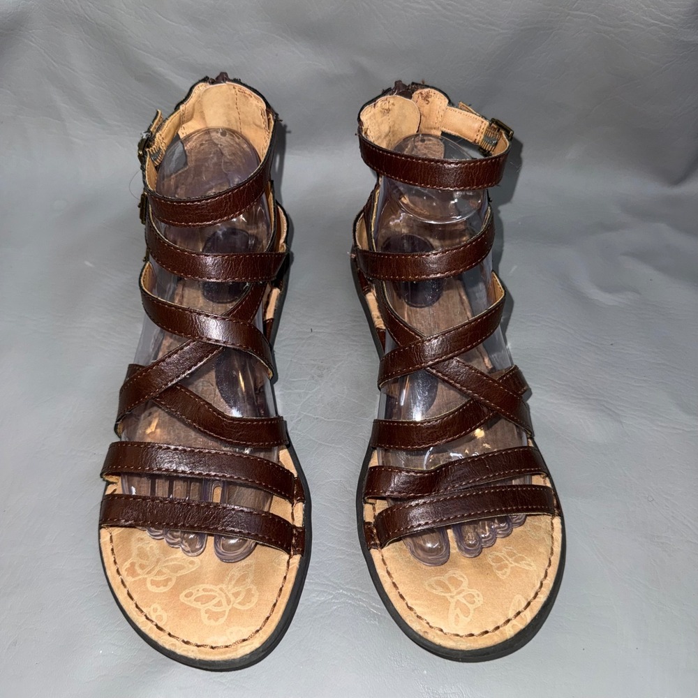 b.o.c. Born Concept Brown Gladiator Sandals Strappy Back Zip Flat Womens 9M